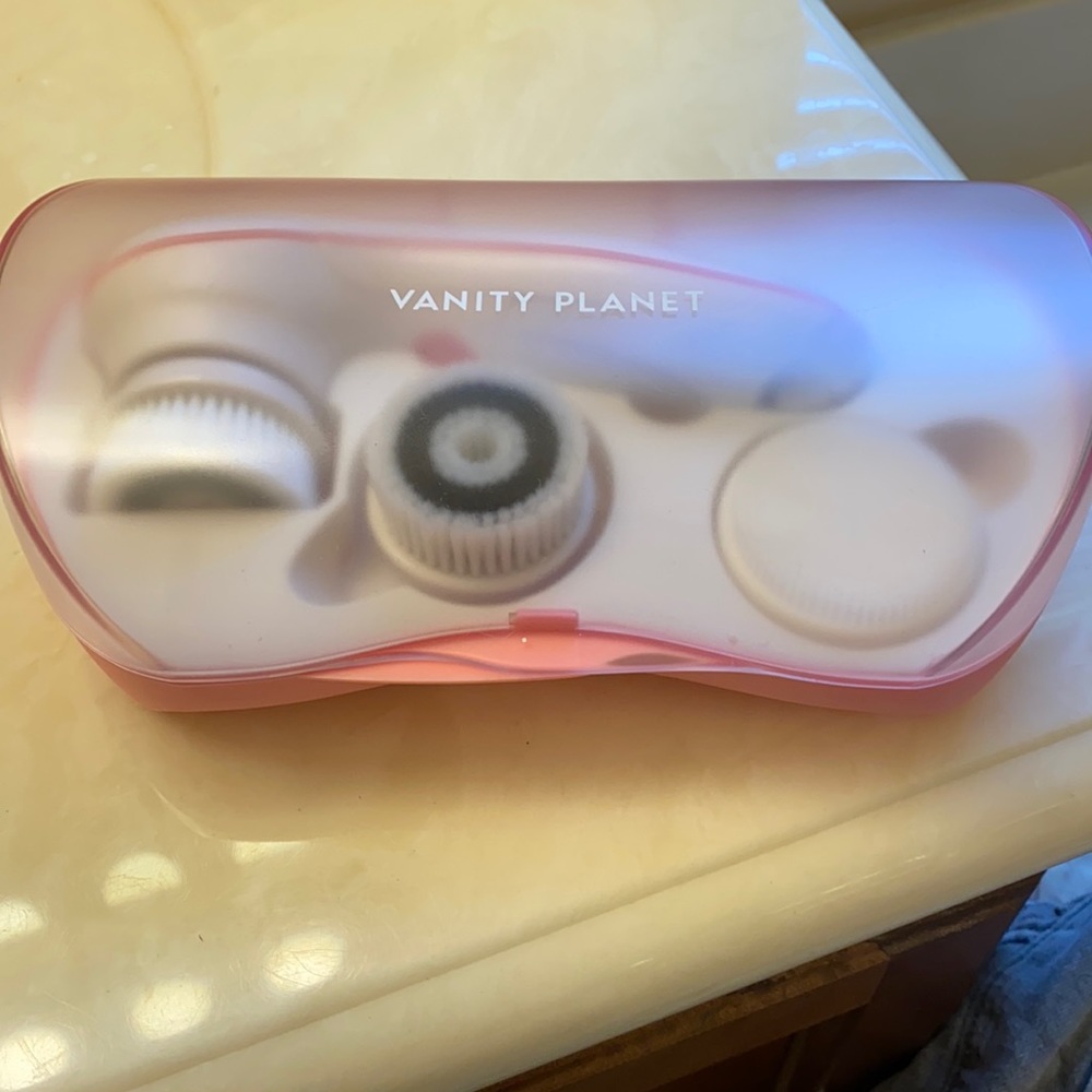 Vanity Planet cleanser brush